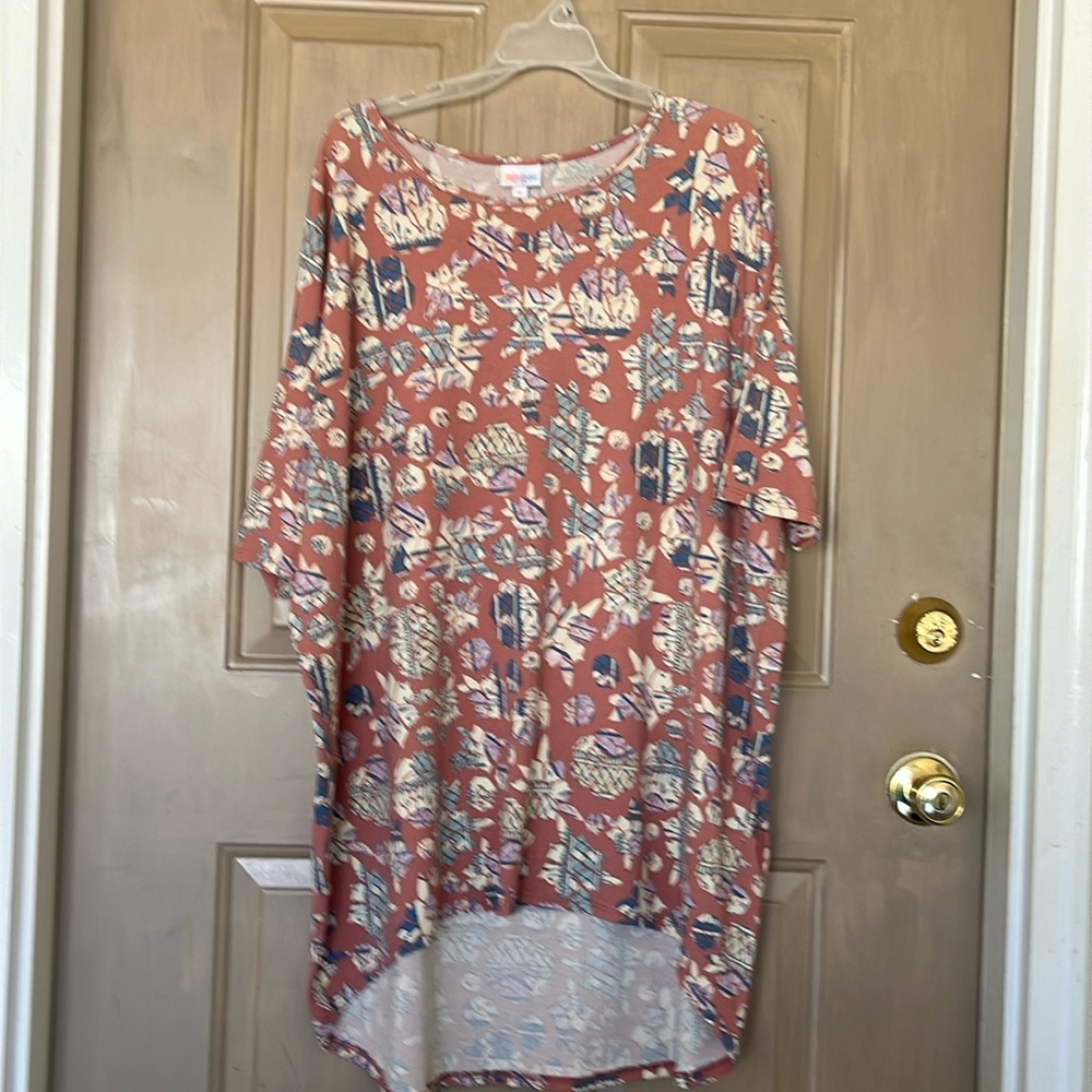 LuLaRoe - Irma - high low - Size XL